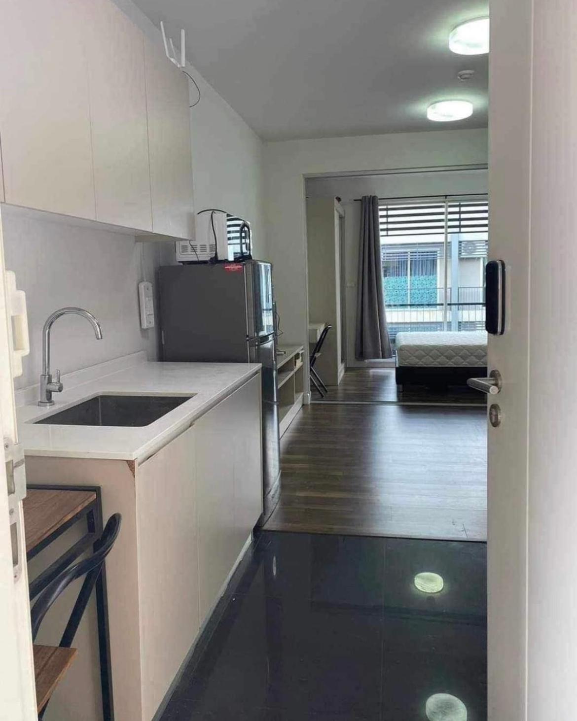 Luxury Condominium Sukhumvit 77 Банкок Екстериор снимка